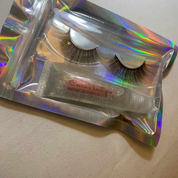 Eyelash and lip gloss pack - Picture 2 of 2